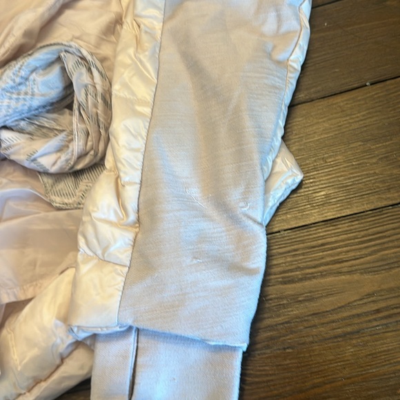 Lululemon Pedal Power Blazer
Neutral Blush - Picture 12 of 14